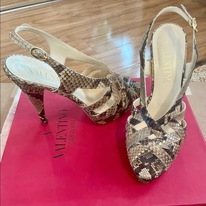 Valentino Garavani sandals size 37